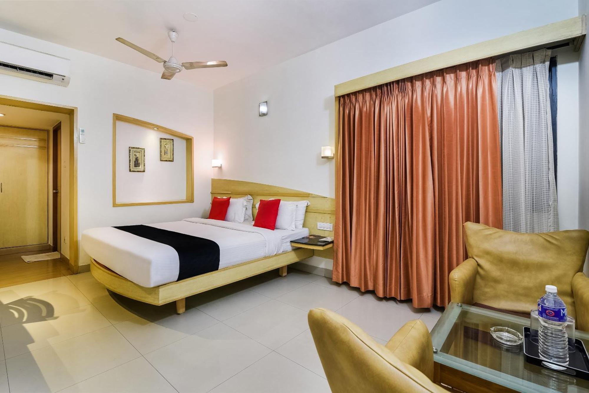 Super Capital O Grand Plaza Hotel Coimbatore Bagian luar foto
