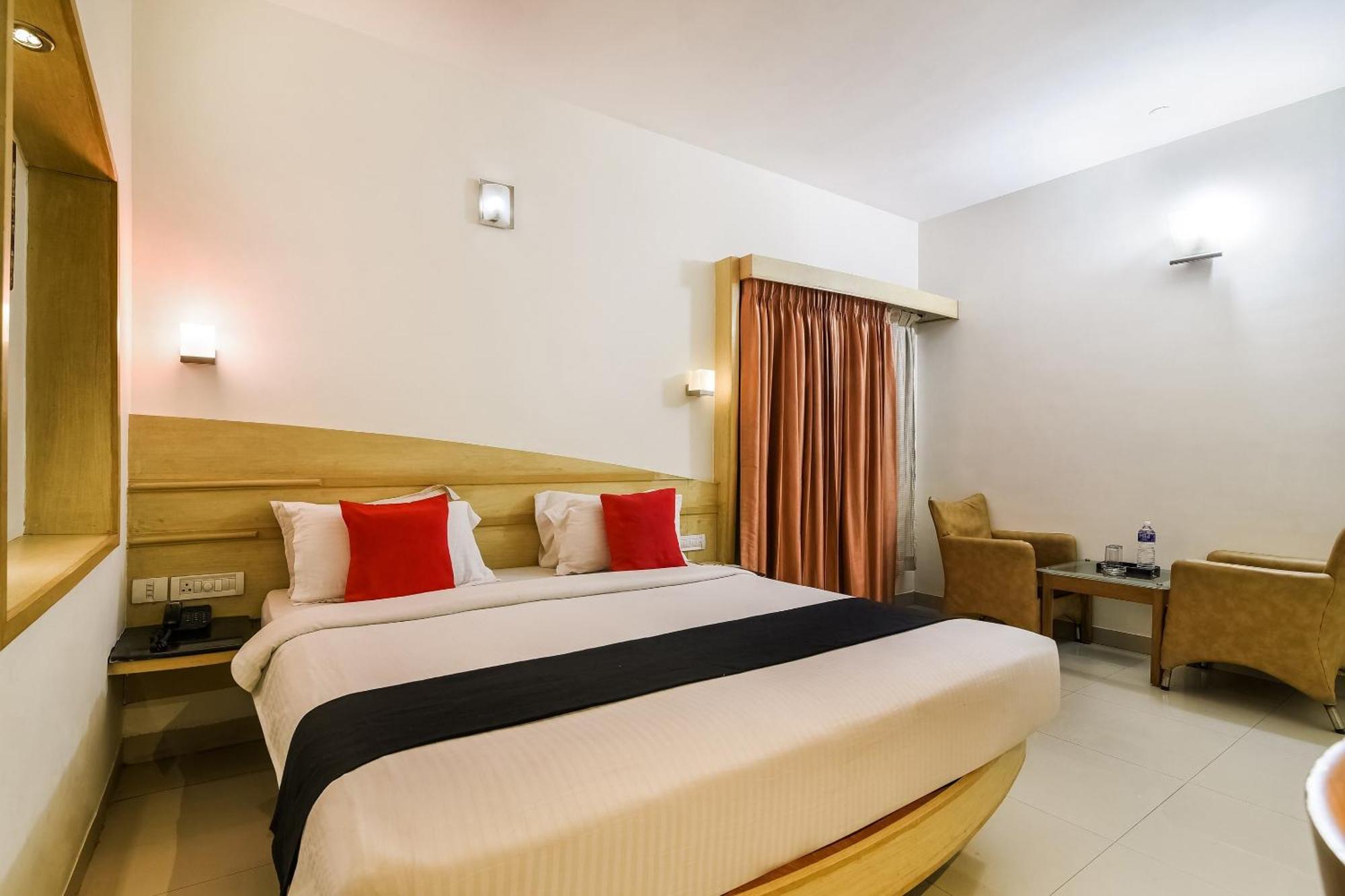 Super Capital O Grand Plaza Hotel Coimbatore Bagian luar foto