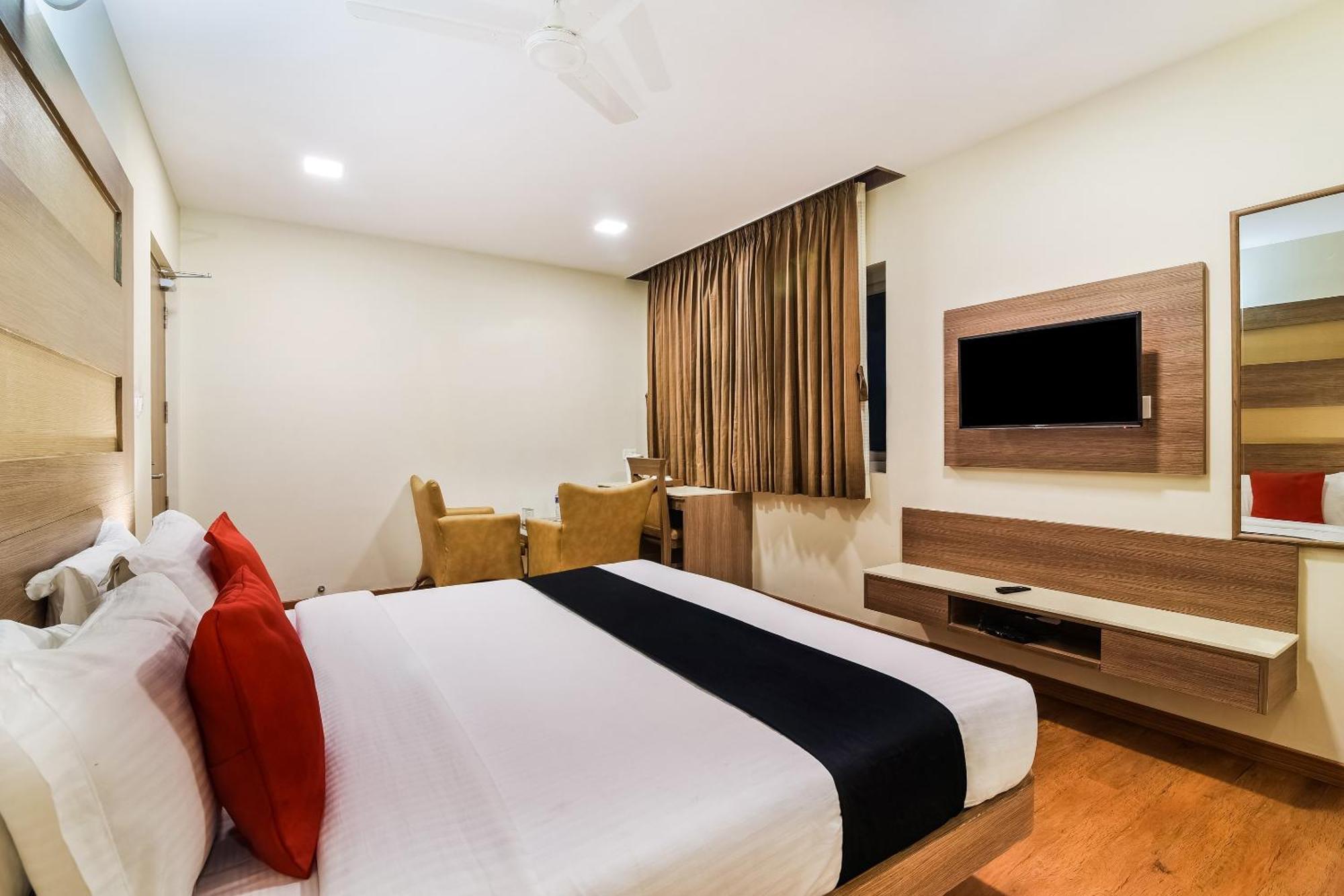 Super Capital O Grand Plaza Hotel Coimbatore Bagian luar foto