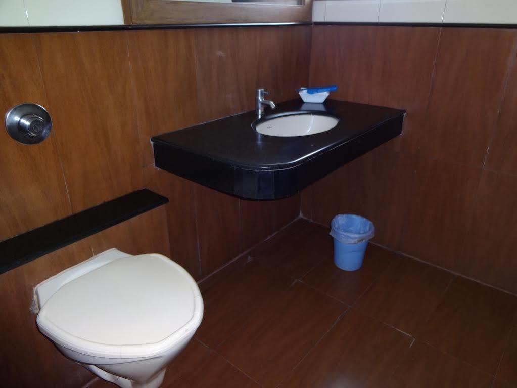 Super Capital O Grand Plaza Hotel Coimbatore Bagian luar foto