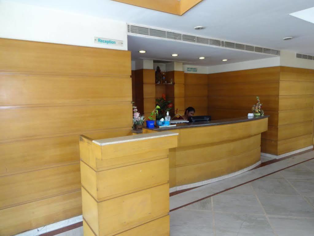 Super Capital O Grand Plaza Hotel Coimbatore Bagian luar foto