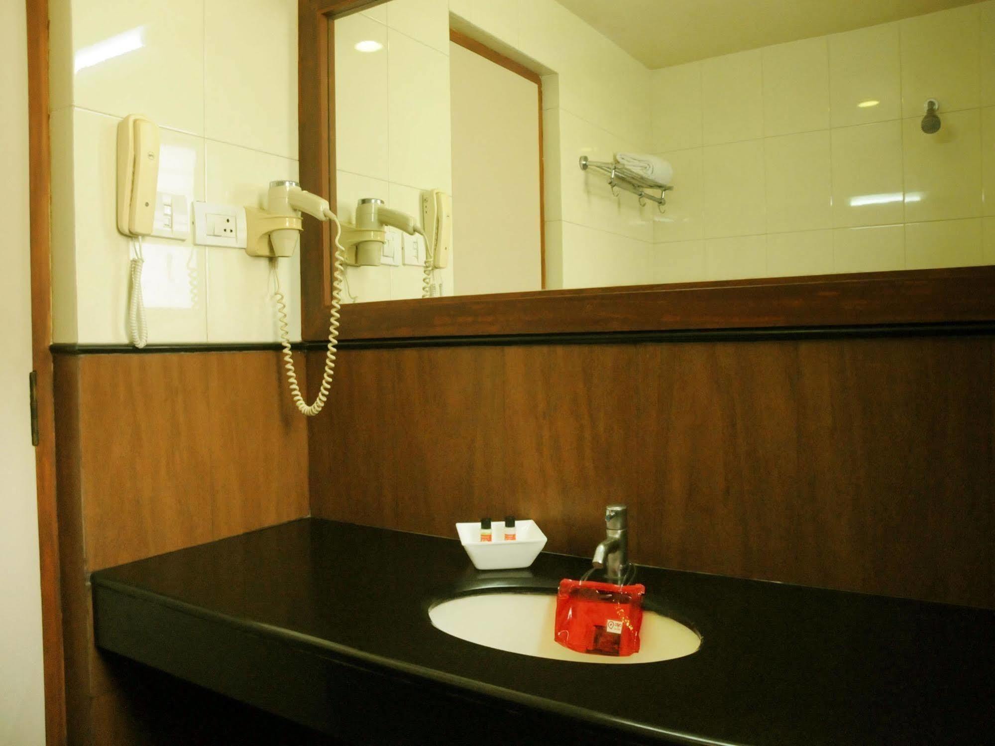 Super Capital O Grand Plaza Hotel Coimbatore Bagian luar foto