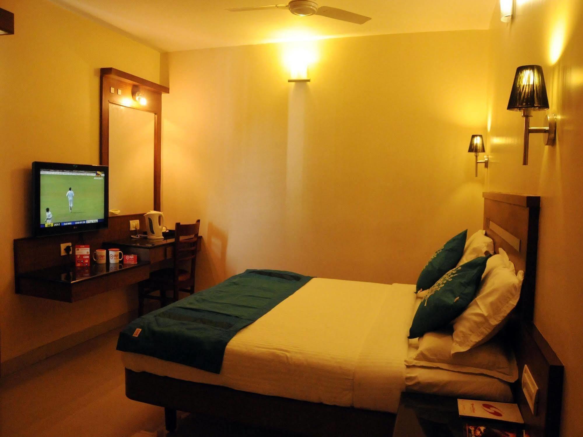 Super Capital O Grand Plaza Hotel Coimbatore Bagian luar foto